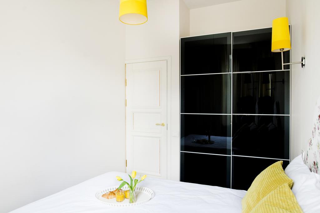 Bright Apartment In Old Town By Urban Rent Vilnius Bagian luar foto